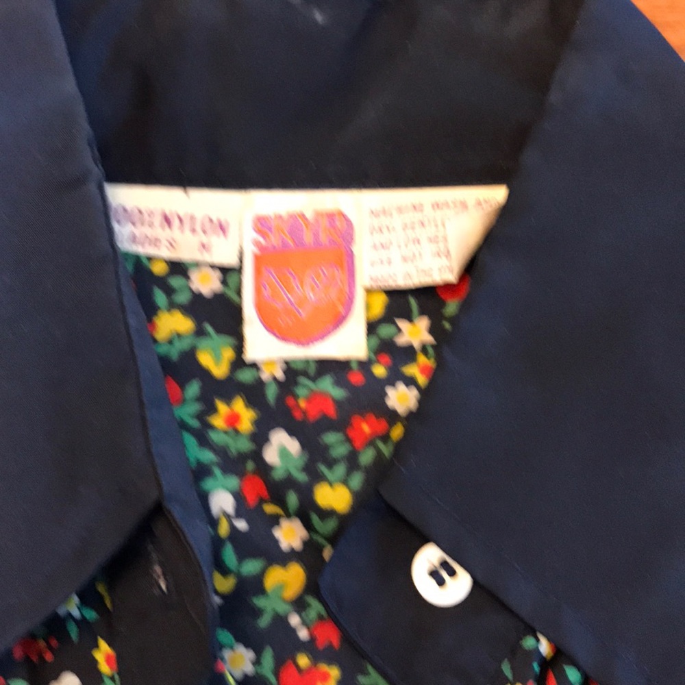 Button down blouse M - Picture 2 of 3